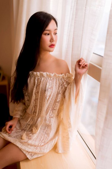 女生打撲克時(shí)疼不疼