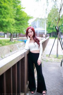 大學(xué)女生以1戰(zhàn)5
